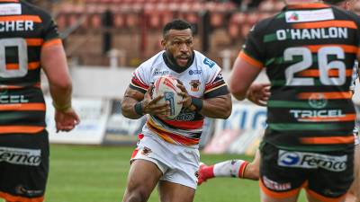 WAINE TO JOIN SALFORD ON-LOAN